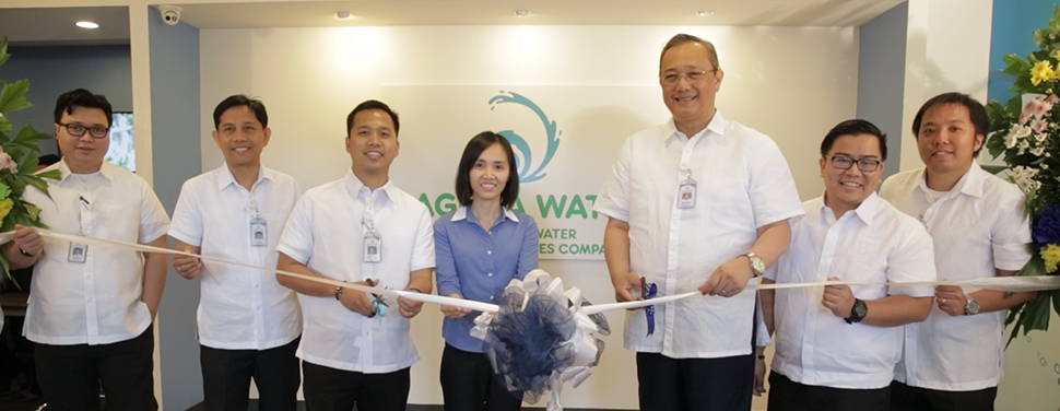 In-photo: Laguna Water President Virgilio C. Rivera, Jr. (5th from left) and Laguna Water General Manager & COO Melvin John M. Tan (3rd from left) led the ribbon cutting ceremony of the new office. With them are members of Laguna Water’s Leadership Team (L-R): Finance & Admin Head, Mark F. Mesina, Project Management and Technical Services Head Jun A. Fradejas, Business Operations Head Sol N. Dimayuga, Regulatory and External Affairs Head Real C. Magtangob, and Operations Head Rodel V. Del Rosario
